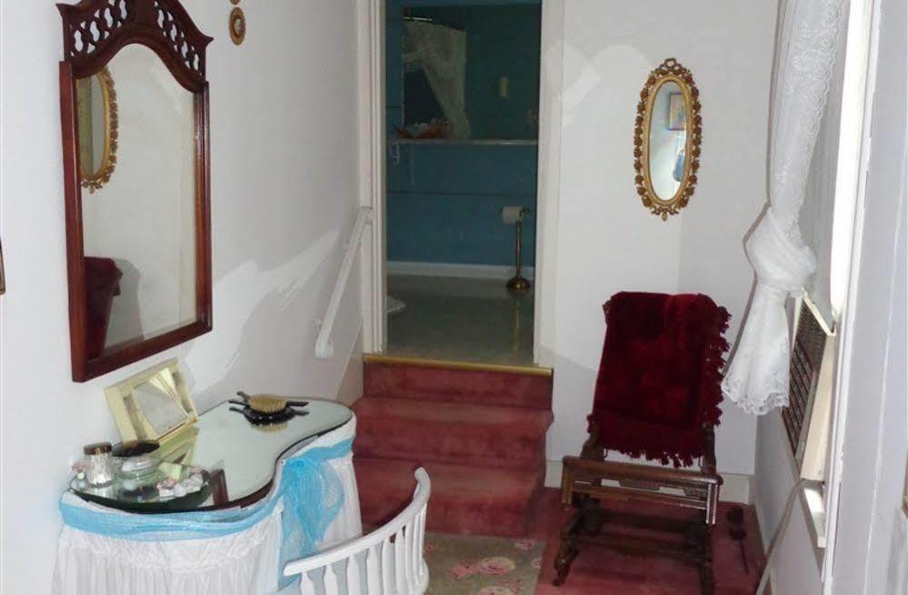 Isaac Hilliard House Bed And Breakfast Pemberton Екстериор снимка